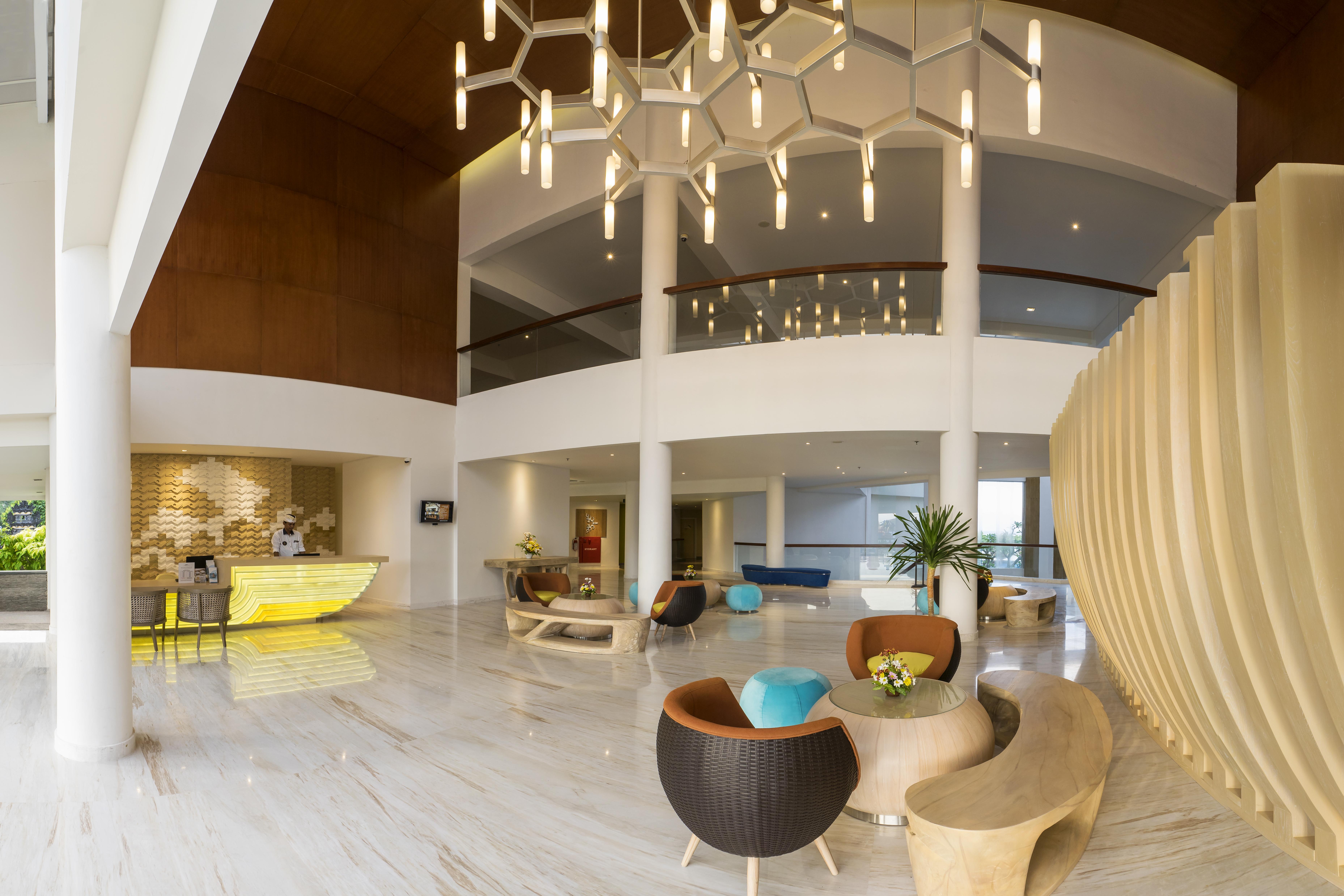 Grand Mirage Resort & Thalasso Bali นูซาดูอา ภายนอก รูปภาพ Lobby
