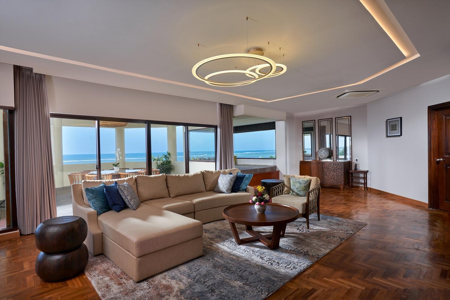 Grand Mirage Resort & Thalasso Bali นูซาดูอา ภายนอก รูปภาพ The Executive Suite at the Hilton Tel Aviv