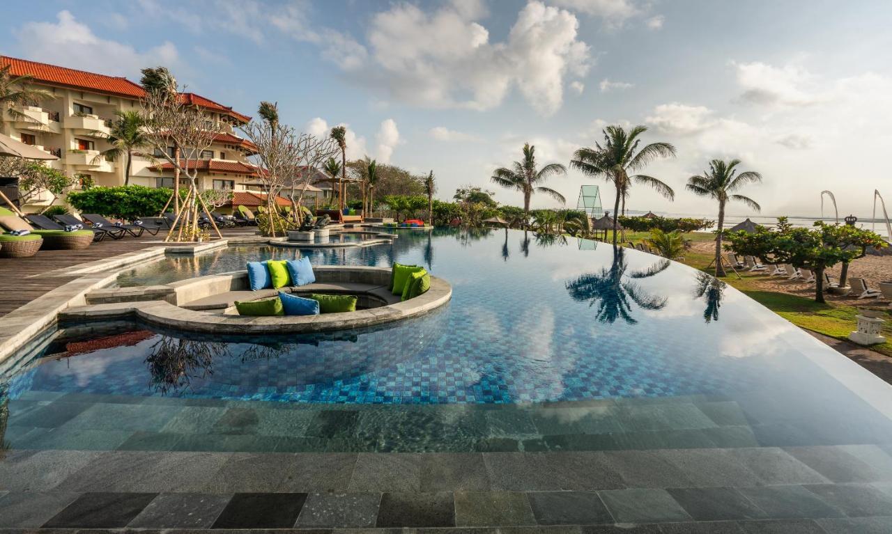 Grand Mirage Resort & Thalasso Bali นูซาดูอา ภายนอก รูปภาพ Infinity pool at the Westin The Villas, Nusa Dua, Bali, Indonesia